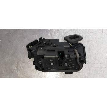 MOTOR CIERRE CENTRALIZADO DELANTERO DERECHO 5TB837016A 5P 2015