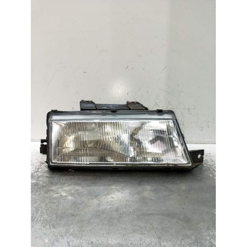 Recambio de faro derecho para ssangyong musso (fj) 2.9 d referencia OEM IAM   