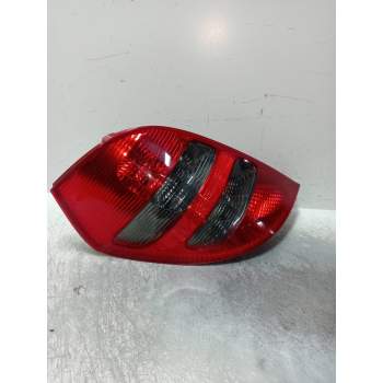 PILOTO TRASERO IZQUIERDO 1698200964 2004
