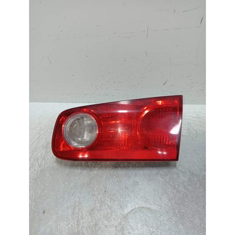 Recambio de piloto trasero derecho interior para renault laguna ii (bg0) expression referencia OEM IAM   2002