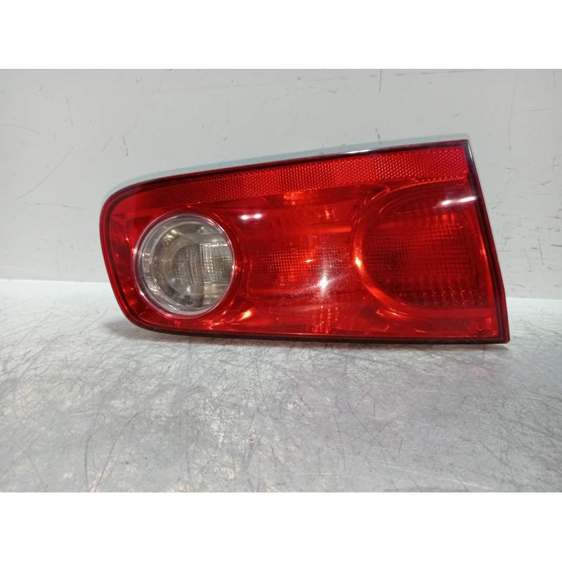 Recambio de piloto trasero izquierdo interior para renault laguna ii (bg0) expression referencia OEM IAM   2002