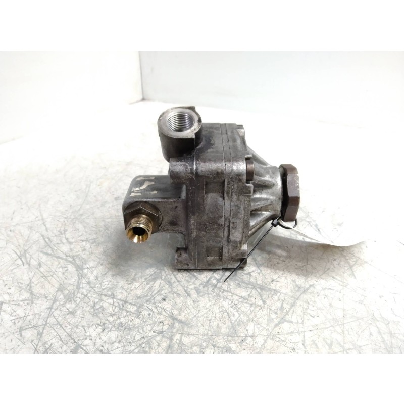 Recambio de bomba direccion para alfa romeo 33 berlina 1.7 ie kat referencia OEM IAM 7681955164  