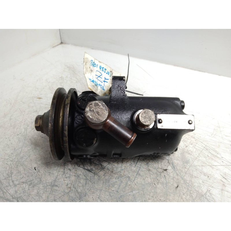 Recambio de bomba direccion para alfa romeo 90 2.5 v6 quadrif. oro referencia OEM IAM 8601955109  