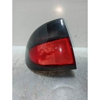 PILOTO TRASERO IZQUIERDO 4P