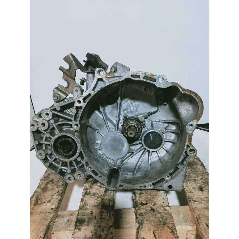 Recambio de caja cambios para chevrolet captiva 2.0 vcdi lt referencia OEM IAM BW4357 5V GL 045213