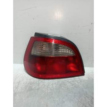 PILOTO TRASERO IZQUIERDO 7700128320 5P 1999