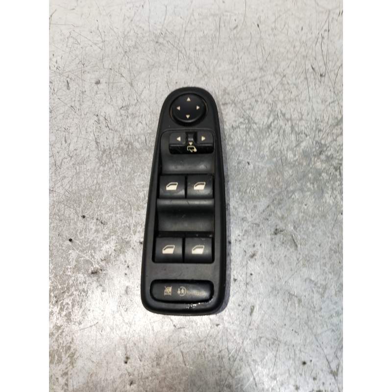 Recambio de mando elevalunas delantero izquierdo para citroën c4 picasso exclusive referencia OEM IAM   2006