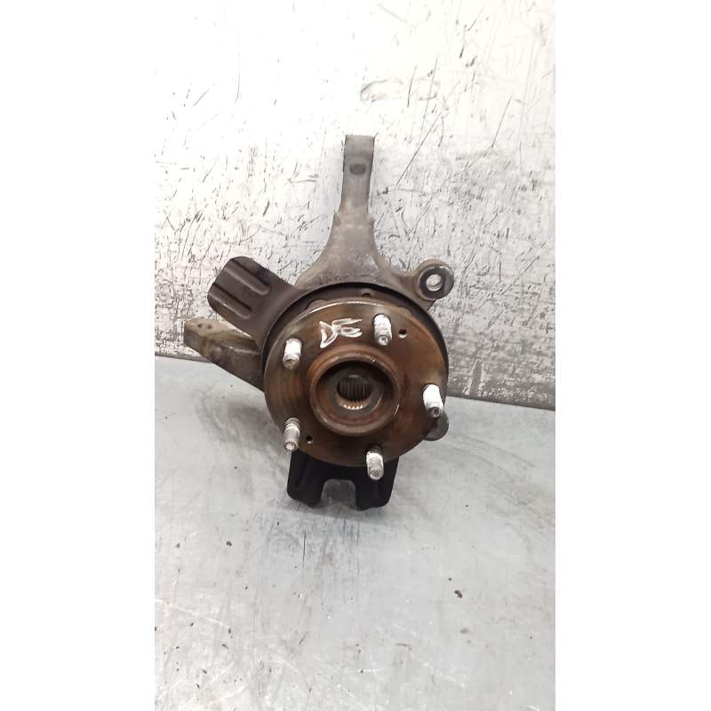Recambio de mangueta delantera derecha para kia carens iv 1.7 crdi referencia OEM IAM  17CRDI 2013