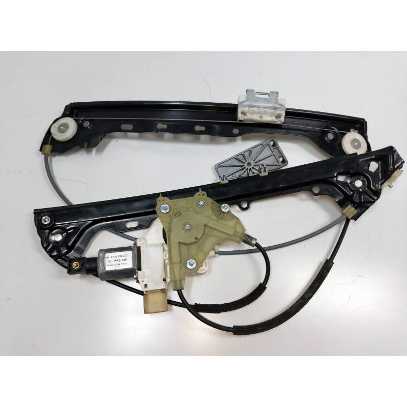 Recambio de elevalunas delantero derecho para bmw serie 3 coupe (e92) 325i referencia OEM IAM 0130822403  