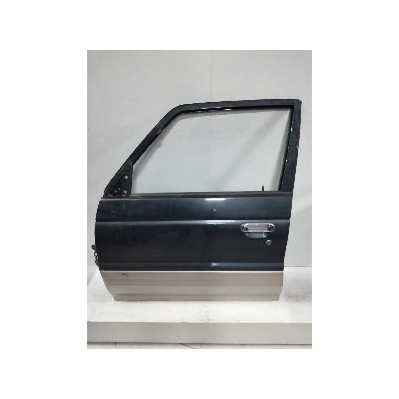 Recambio de puerta delantera izquierda para mitsubishi montero (v20/v40) 3.0 v6 cat referencia OEM IAM  3P 