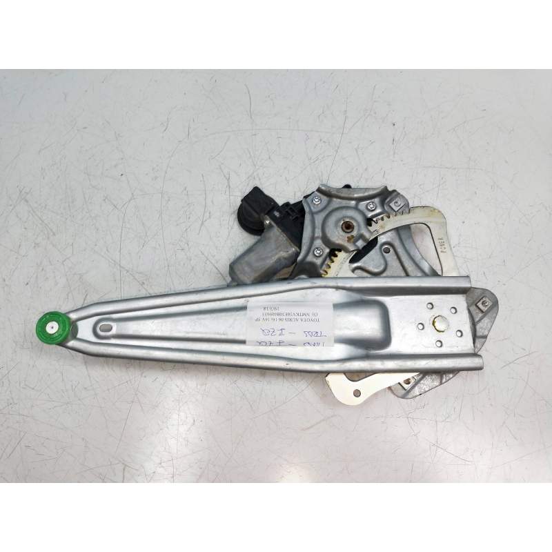 Recambio de elevalunas trasero izquierdo para toyota auris 1.6 16v cat referencia OEM IAM 857100D100 5P 2006
