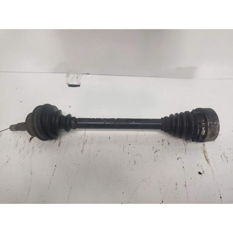 Recambio de transmision delantera izquierda para audi 80/90 (893) 80 quattro referencia OEM IAM  18G 1986