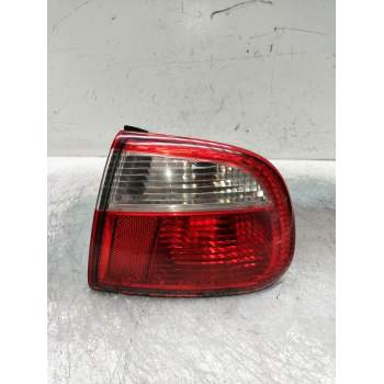 PILOTO TRASERO DERECHO 1M5945257 