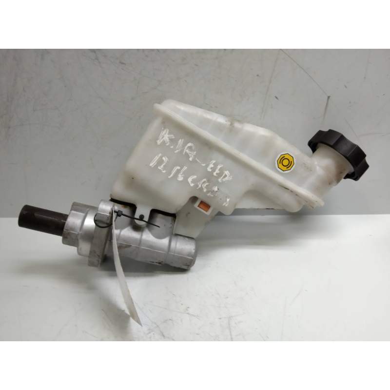Recambio de bomba freno para kia cee´d 1.6 crdi cat referencia OEM IAM  16CRDI 2012