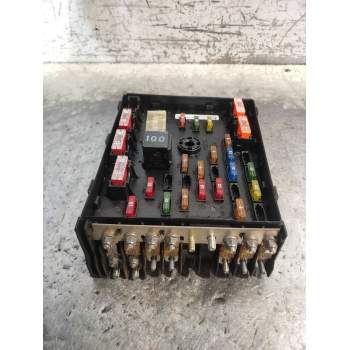 CAJA RELES / FUSIBLES 3C0937125 20TDI 2005