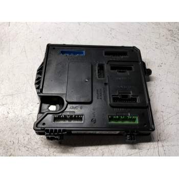 CAJA RELES / FUSIBLES S180098201 284B13640R 