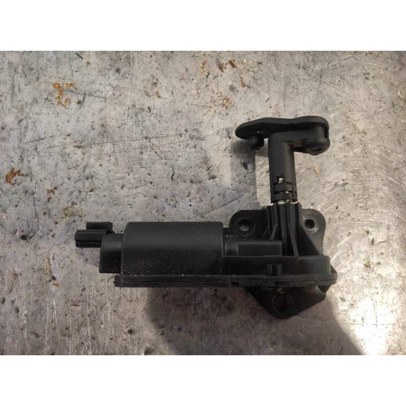 Recambio de motor elevalunas trasero derecho para kia carnival 2.9 crdi cat referencia OEM IAM   