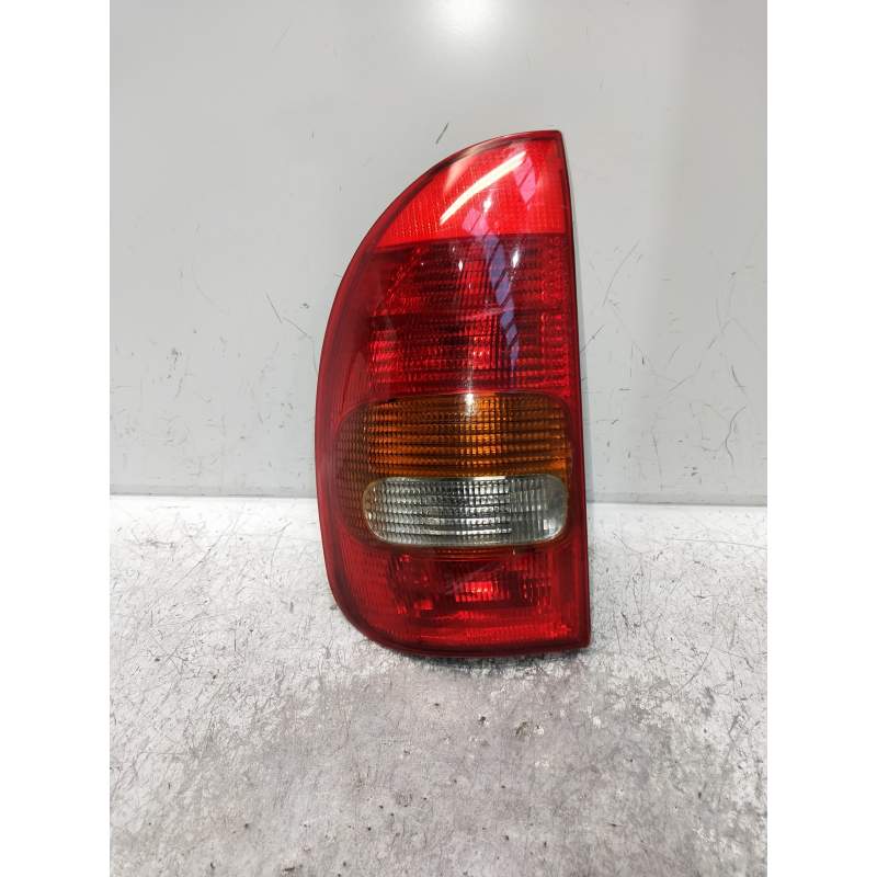Recambio de piloto trasero izquierdo para opel corsa b swing referencia OEM IAM   