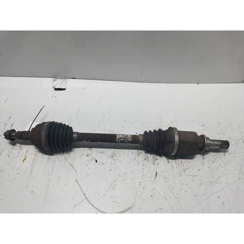 Recambio de transmision delantera izquierda para renault clio iii confort dynamique referencia OEM IAM 8200499585 1.5DCi 05