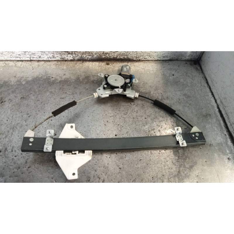 Recambio de elevalunas delantero derecho para chevrolet captiva 2.0 vcdi lt referencia OEM IAM 96627080 5P 2006
