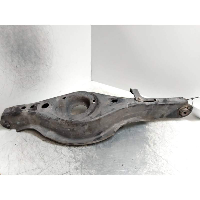 Recambio de brazo suspension inferior trasero izquierdo para mazda cx-5 2.2 turbodiesel cat referencia OEM IAM   