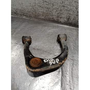 BRAZO SUSPENSION SUPERIOR DELANTERO DERECHO 25D 2010