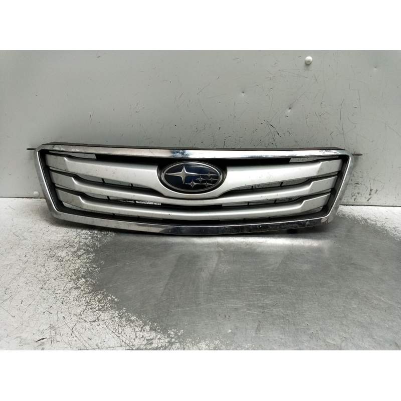 Recambio de rejilla delantera para subaru legacy v (bm) 2.0 d awd (bmd) referencia OEM IAM 91121AJ020  