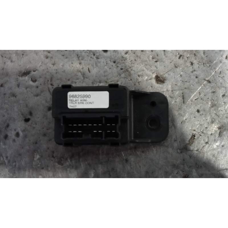 Recambio de modulo electronico para chevrolet captiva 2.0 vcdi lt referencia OEM IAM 96825990  2006