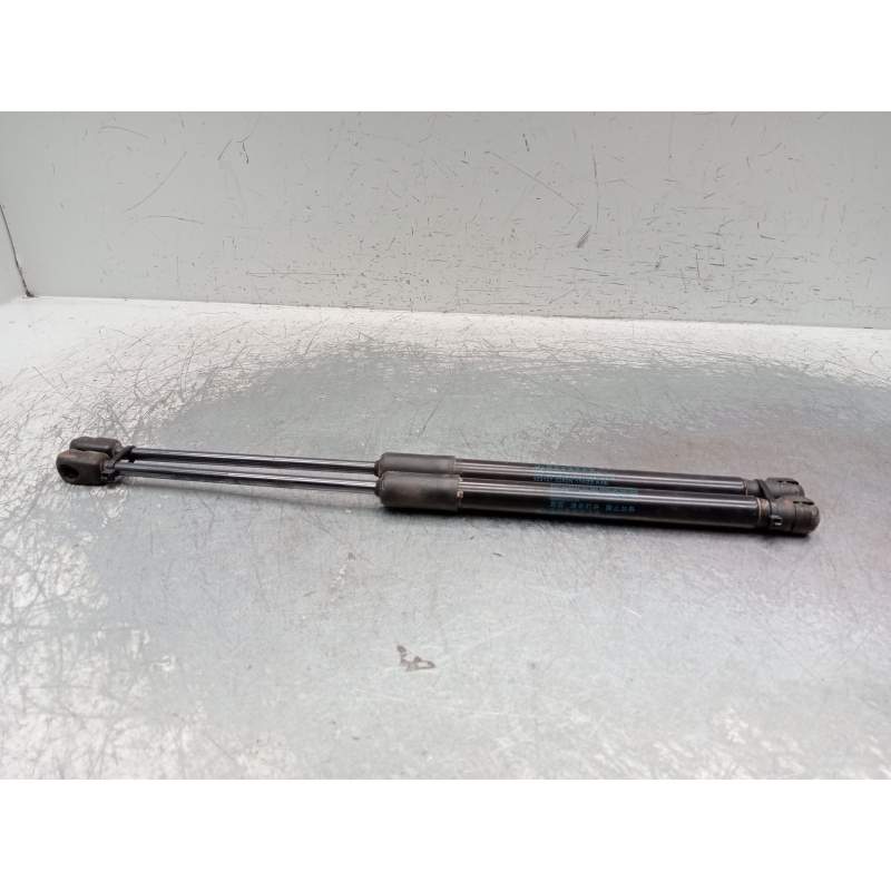Recambio de amortiguadores capo para bmw x1/ix1 u11 x1 sdrive18d referencia OEM IAM 5123988342101 1231270260N 