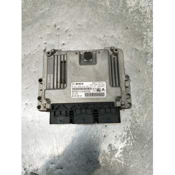 CENTRALITA MOTOR UCE 0281030546 9807885980 96667295802234925 