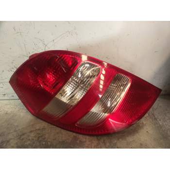 PILOTO TRASERO IZQUIERDO A1698200364L 2004