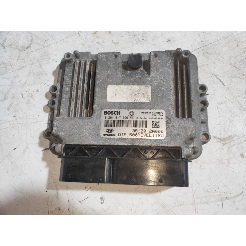 Recambio de centralita motor uce para hyundai ix35 classic 2wd referencia OEM IAM 0281017696 391202A000 