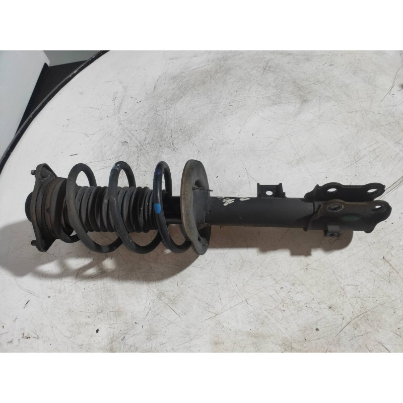 Recambio de amortiguador delantero derecho para hyundai ix35 classic 2wd referencia OEM IAM 546603U010  