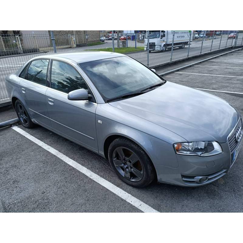 AUDI A4 BERLINA (8E)