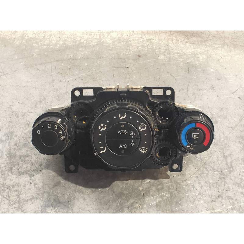 Recambio de mando calefaccion / aire acondicionado para ford fiesta (cb1) titanium referencia OEM IAM 8A6118549 8A6919980 2008