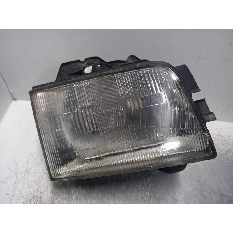 Recambio de faro derecho para isuzu trooper 3.0 dti cat referencia OEM IAM   