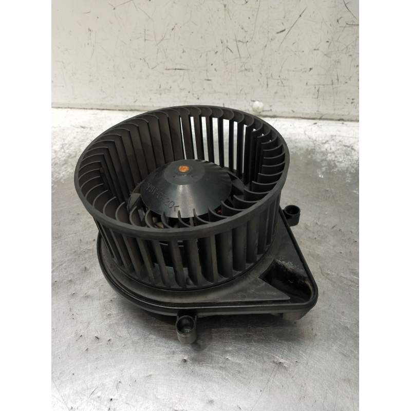 Recambio de motor calefaccion para audi a4 b7 (8ec) 2.0 referencia OEM IAM 8E1820021E K01000CCW 983692C 2001