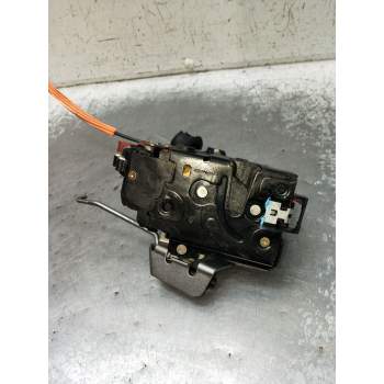 MOTOR CIERRE CENTRALIZADO TRASERO IZQUIERDO 8E0839015C 4P 2001
