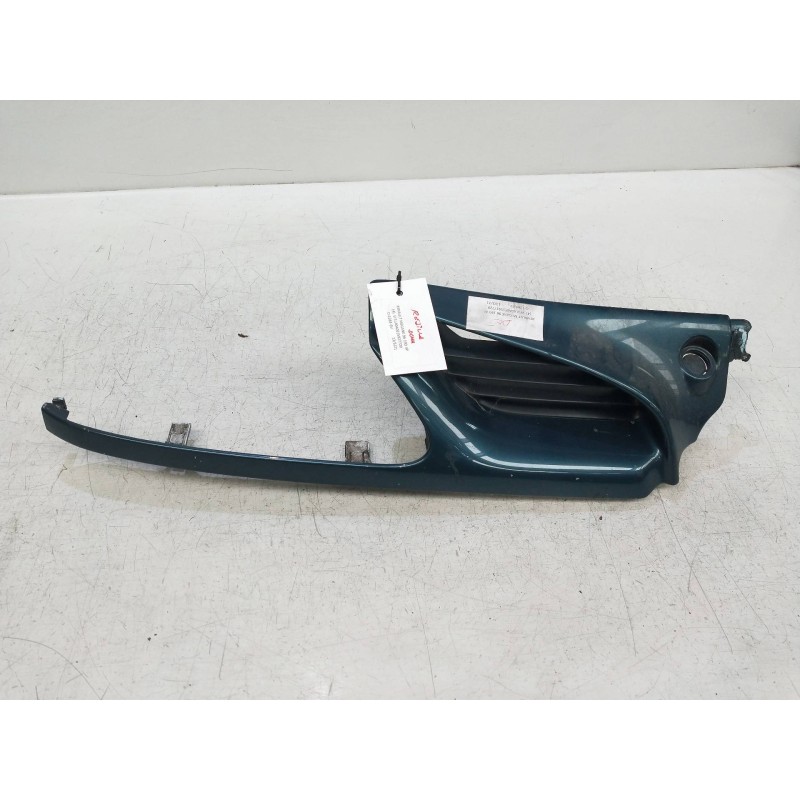 Recambio de rejilla delantera para renault megane i classic (la0) 1.9 d rn referencia OEM IAM  DER 