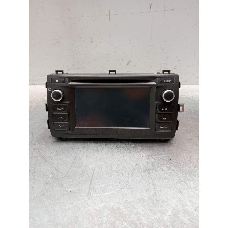 Recambio de sistema audio / radio cd para toyota auris (_e18_) 1.3 (nre180_) referencia OEM IAM 8614002280  