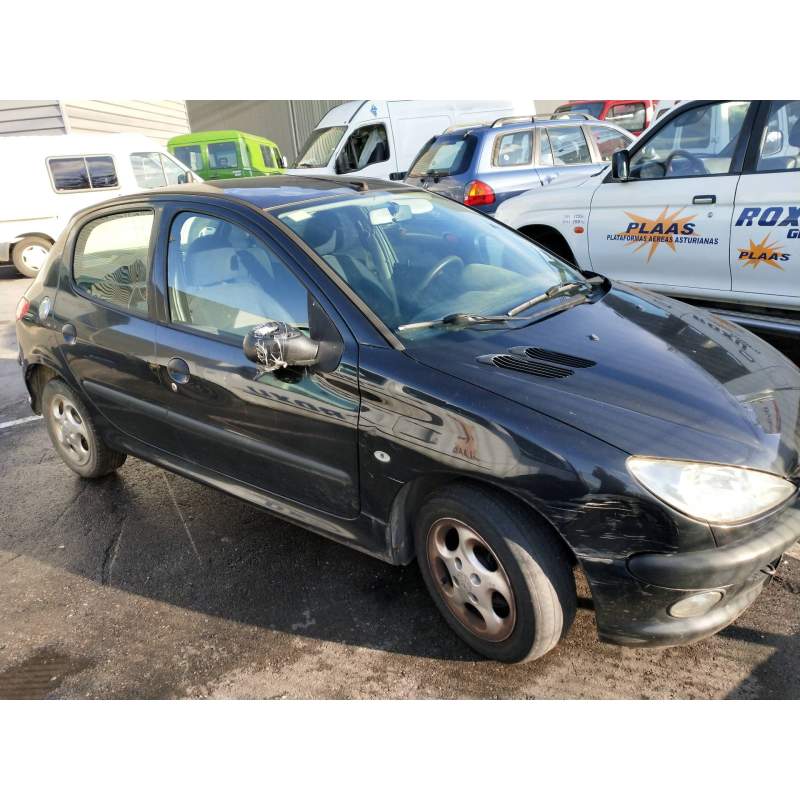 PEUGEOT 206 BERLINA