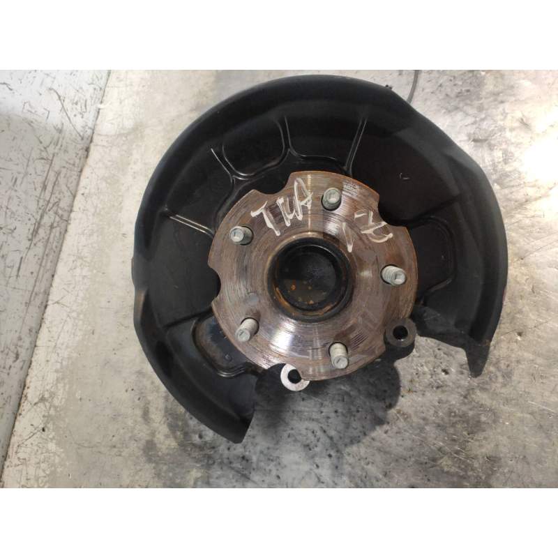 Recambio de mangueta trasera izquierda para lexus nx 300h 2wd referencia OEM IAM   