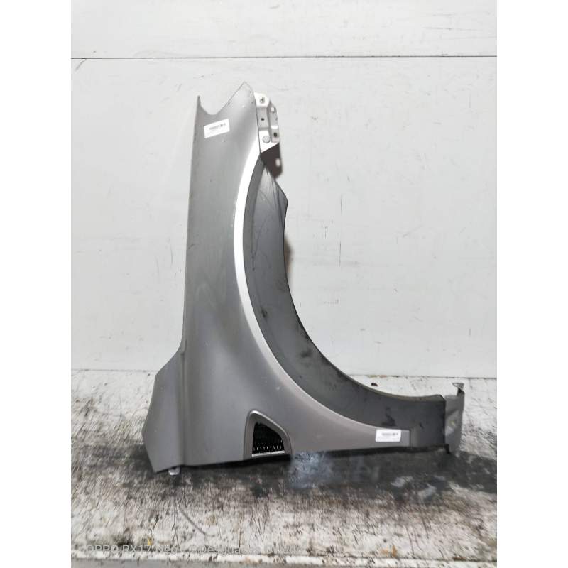 Recambio de aleta delantera derecha para chevrolet captiva 3.2 v6 ltx referencia OEM IAM   2006