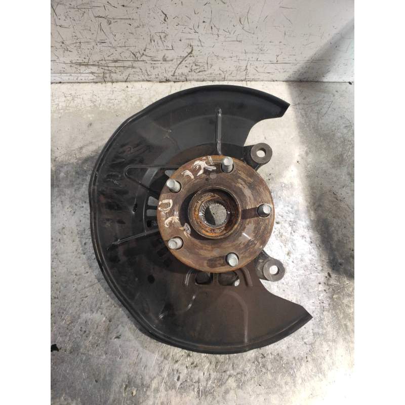 Recambio de mangueta delantera derecha para lexus nx 300h 2wd referencia OEM IAM   