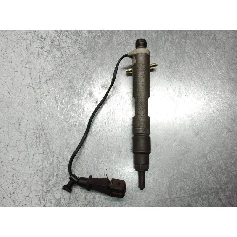 Recambio de inyector para audi a4 berlina (b5) 1.9 tdi referencia OEM IAM 028130201S  