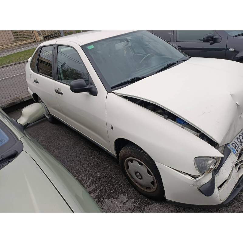 SEAT CORDOBA BERLINA (6K2)