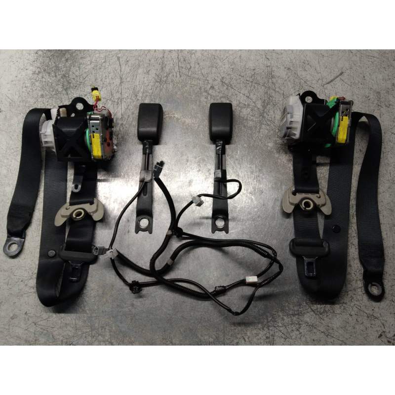 Recambio de juego cinturones delantero para toyota auris sol referencia OEM IAM  5P 2006