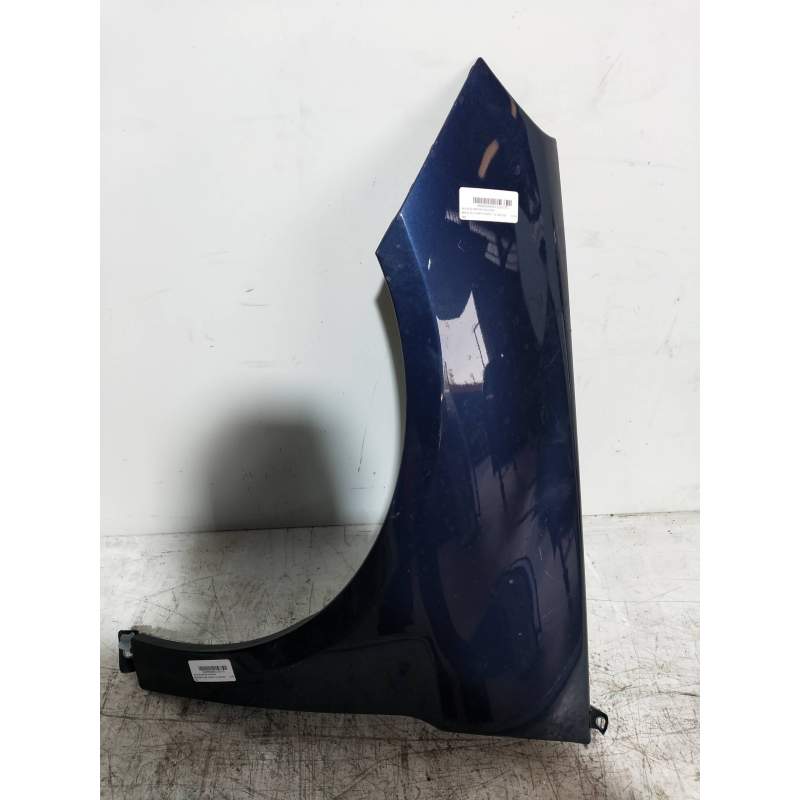 Recambio de aleta delantera izquierda para mercedes-benz clase b (w245) 170 (245.232) referencia OEM IAM   2005