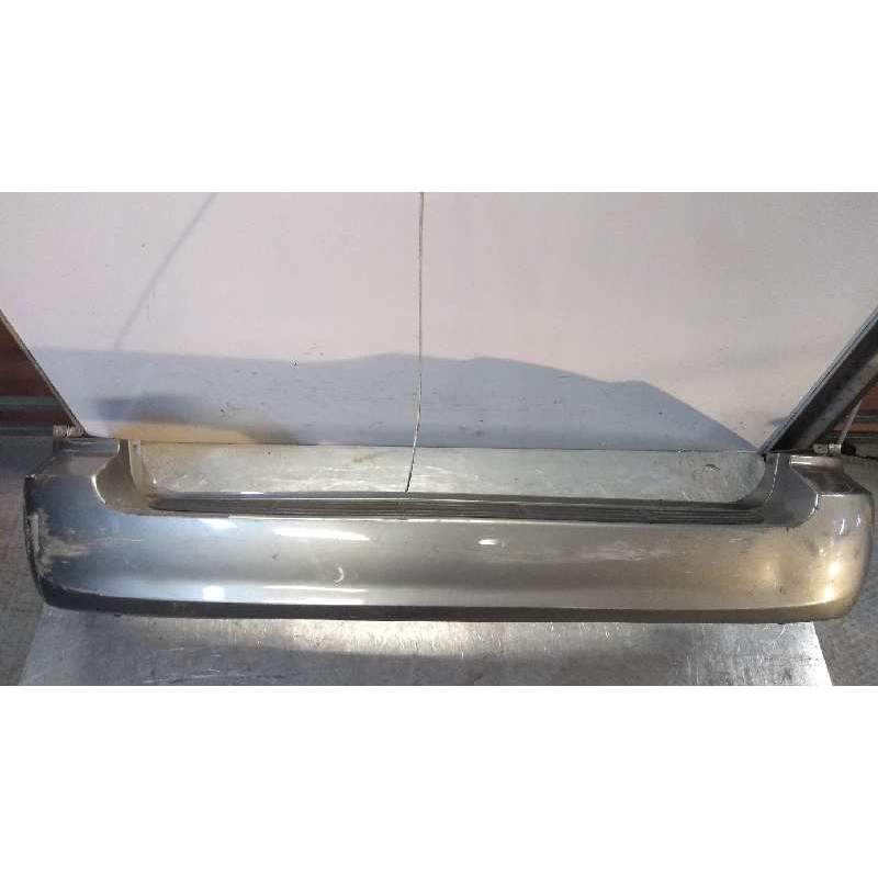 Recambio de paragolpes trasero para kia carnival ii 2.9 crdi cat referencia OEM IAM   2001