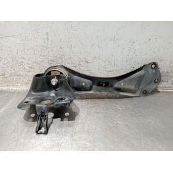 BRAZO SUSPENSION INFERIOR TRASERO DERECHO A2473520800 200D 2020